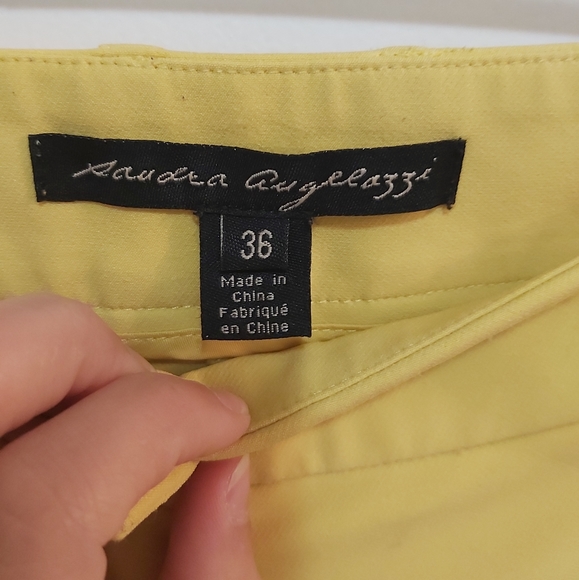 Sandra Angelozzi Yellow Pants with Decorative Zippers Size 6 - Picture 4 of 5